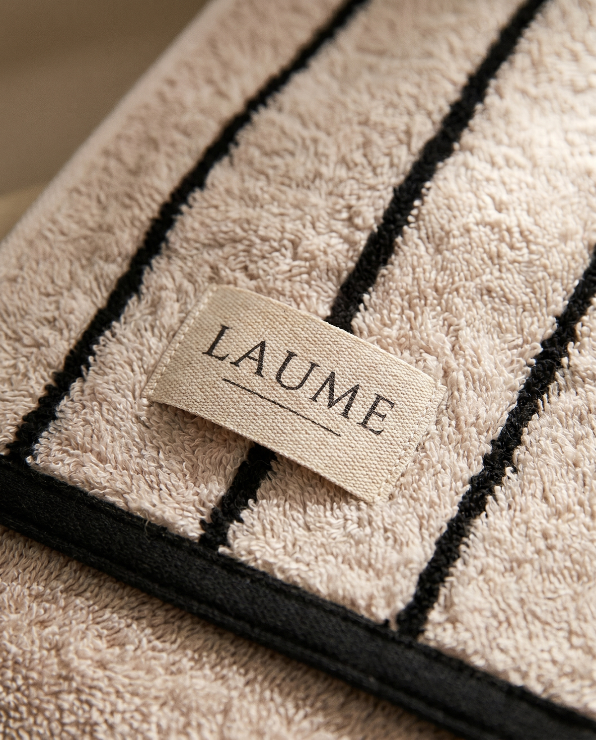 LAUME Bath Towel