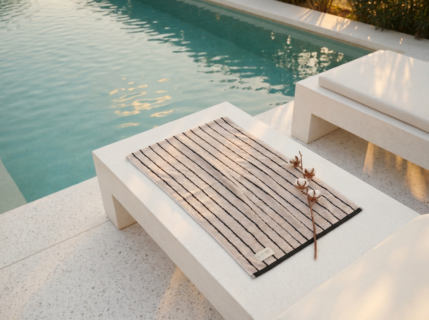 LAUME by pool